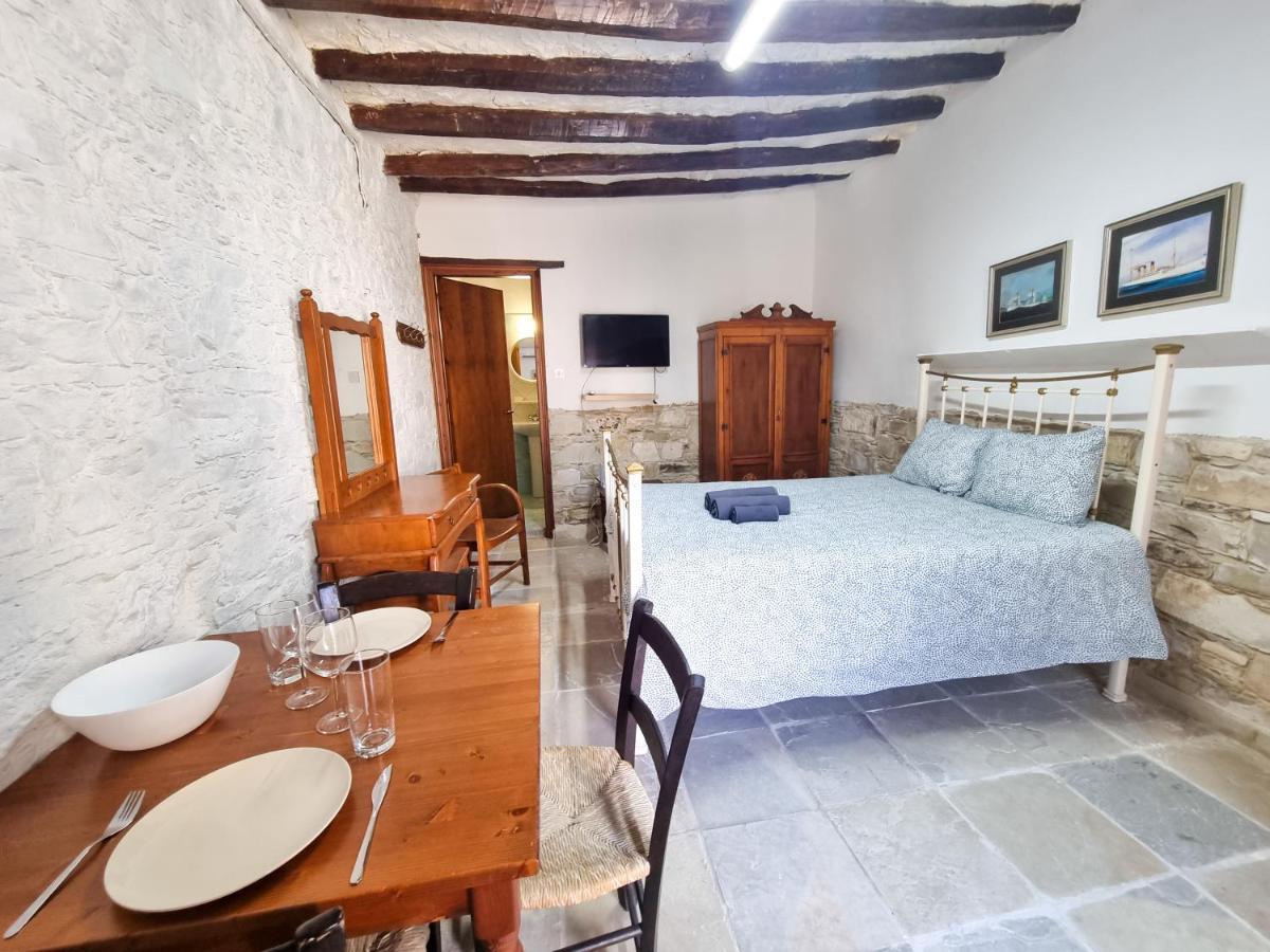 Athena'S Pool Oasis Apartment Skarinou Exterior foto
