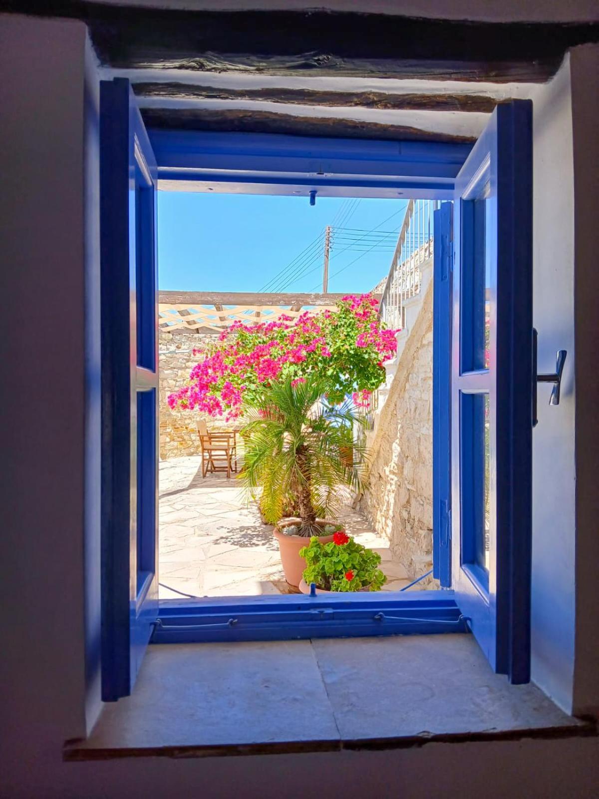 Athena'S Pool Oasis Apartment Skarinou Exterior foto